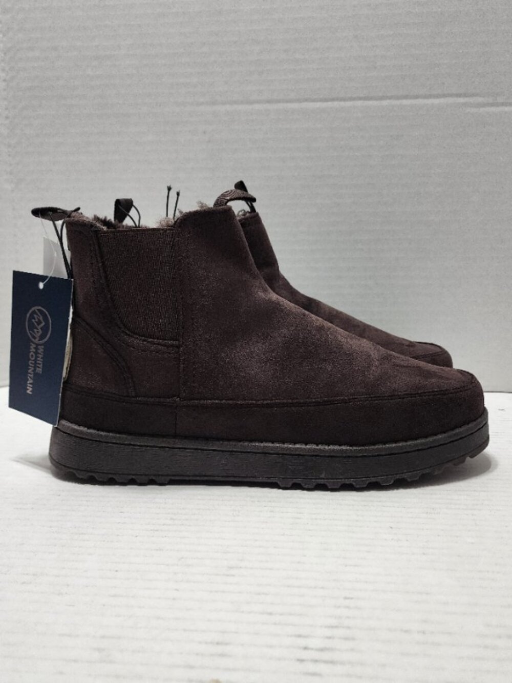 New White Mountain Isleworth Dark Brown Boot - Faux Suede & Fur - Size 9